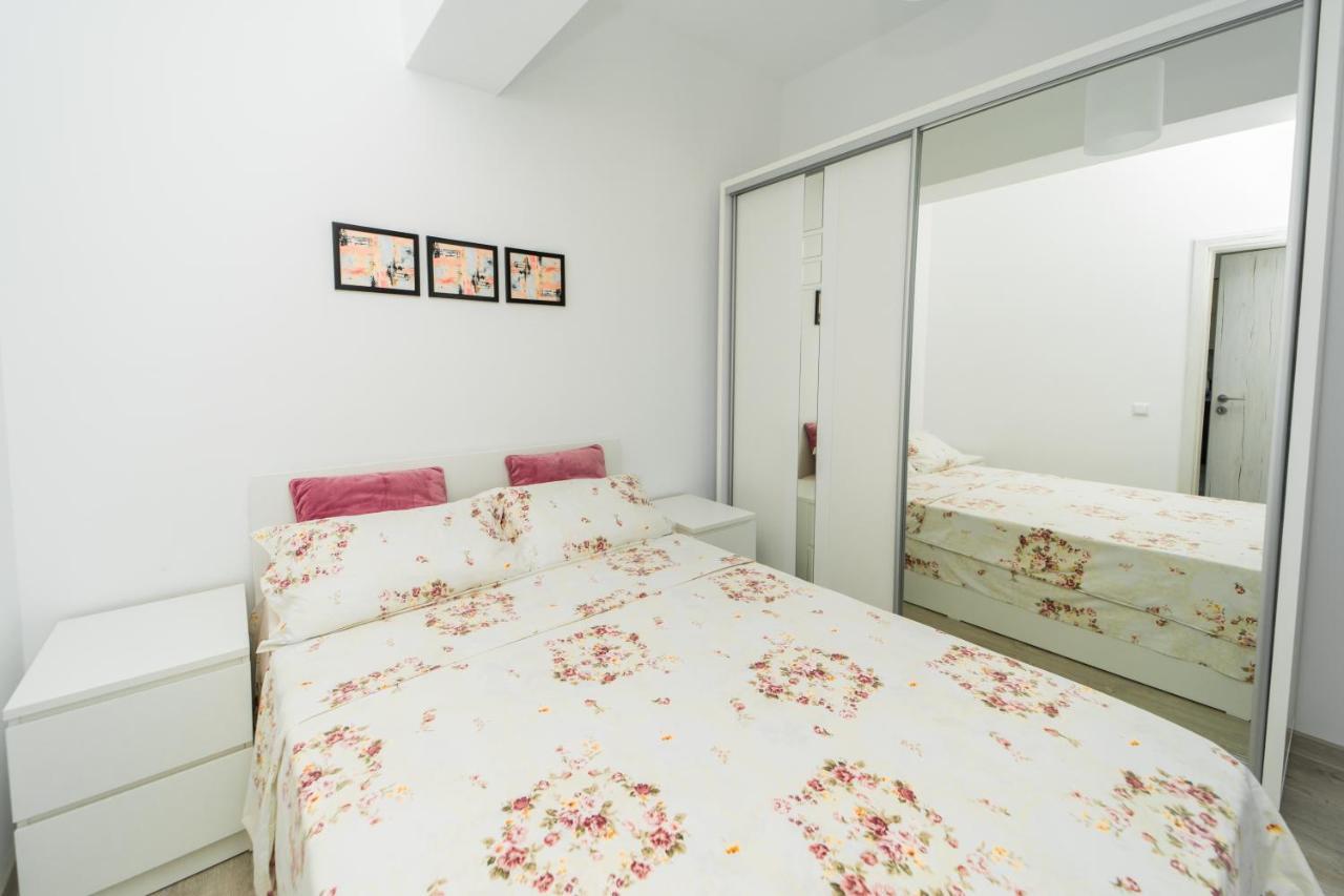 Panorama View Apartment 2Km To Palas ยาช ภายนอก รูปภาพ