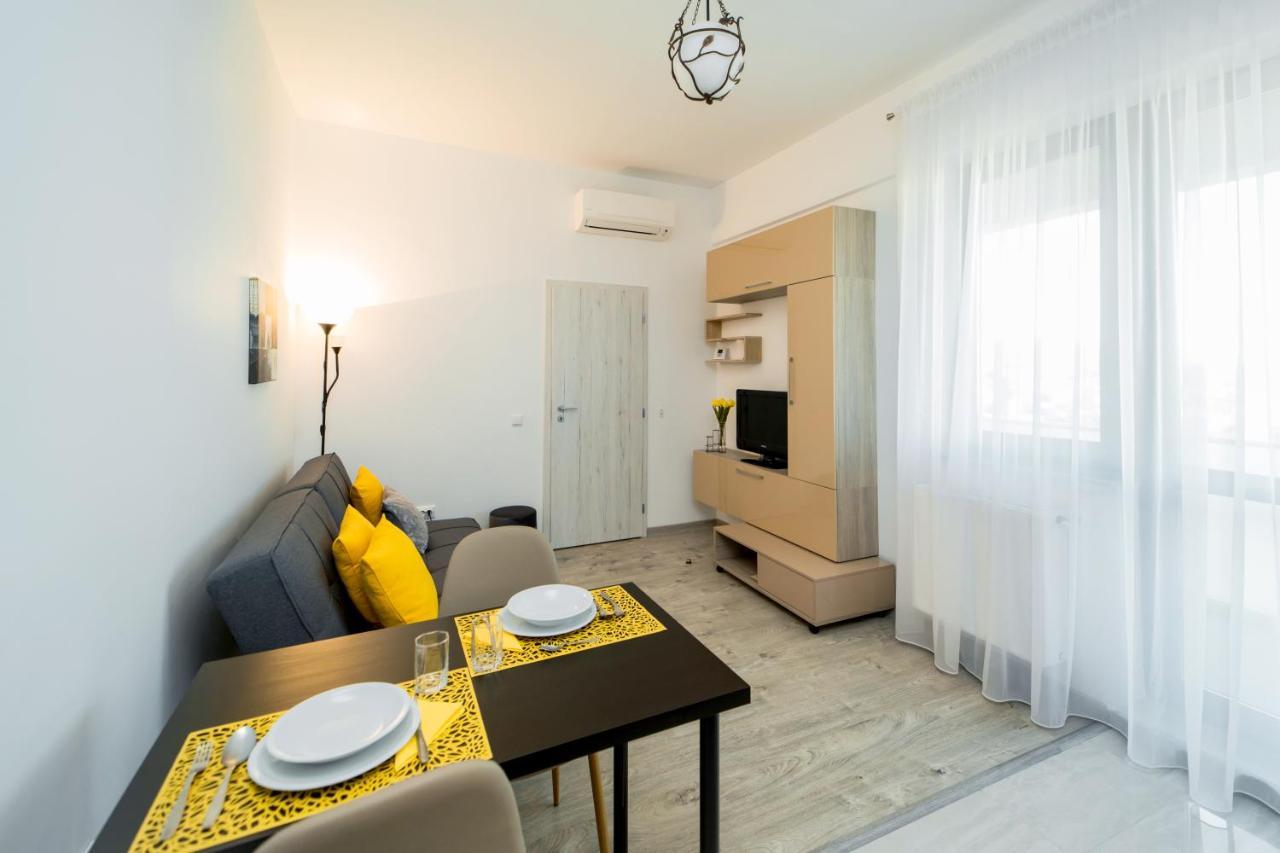 Panorama View Apartment 2Km To Palas ยาช ภายนอก รูปภาพ